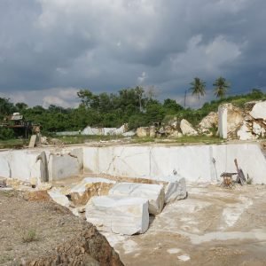 White Crystalline Quarries