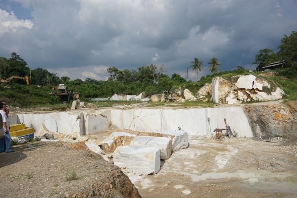 White Crystalline Quarries
